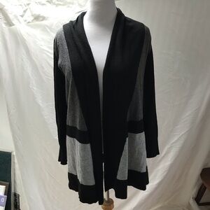 Shawl cardigan in black and grey color block from High Secret size L